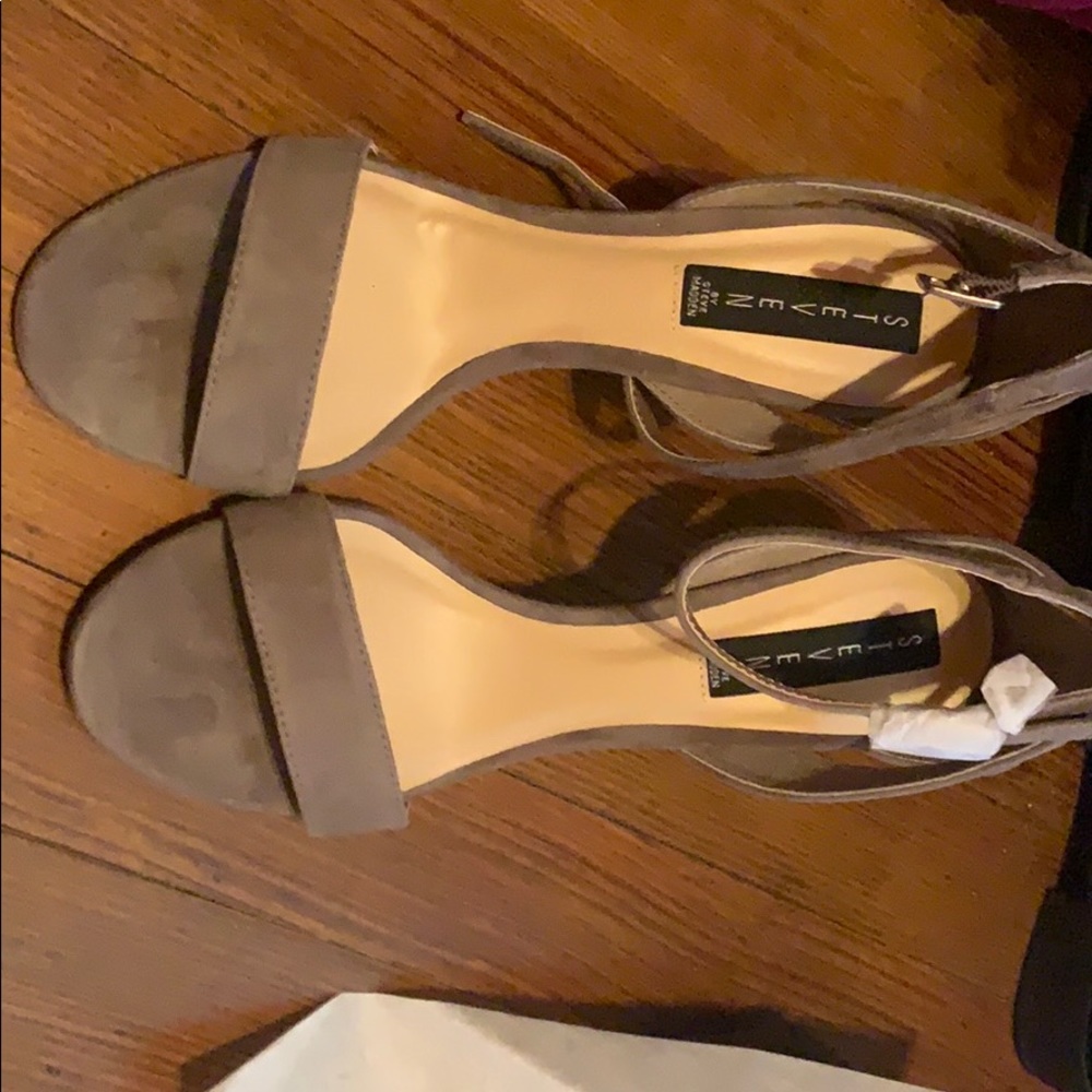 Brand New! Steven gray heels